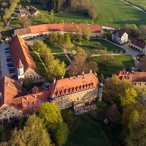 ** Hotel Naturschlosshotel Blumenthal Germania