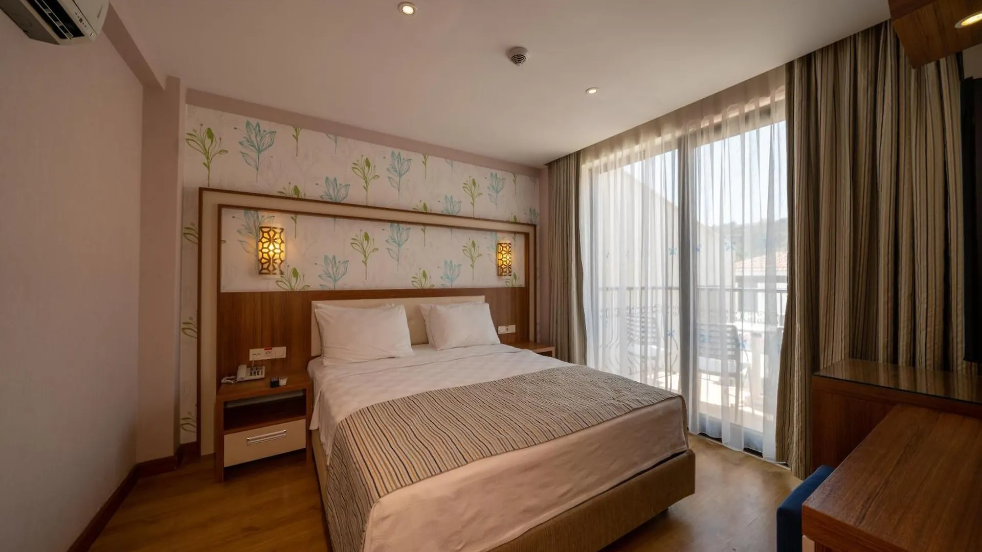 Sundia By Liberty Oludeniz (Adults Only) Hotel 4*,